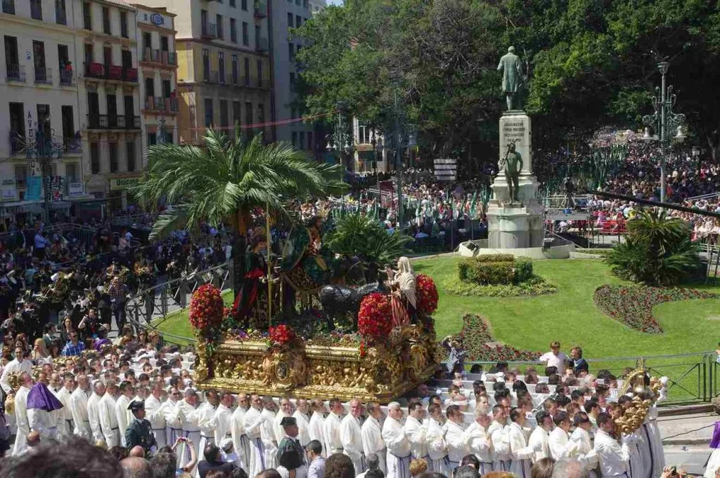 Tuesday, Malaga Holy Week. Martes Santo en inglés, Actualidad