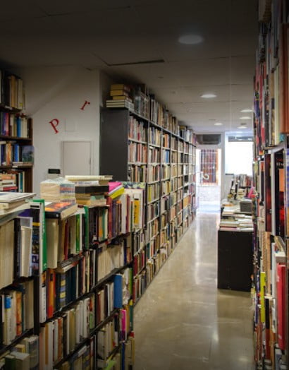 libreria praga - bookstores in granada