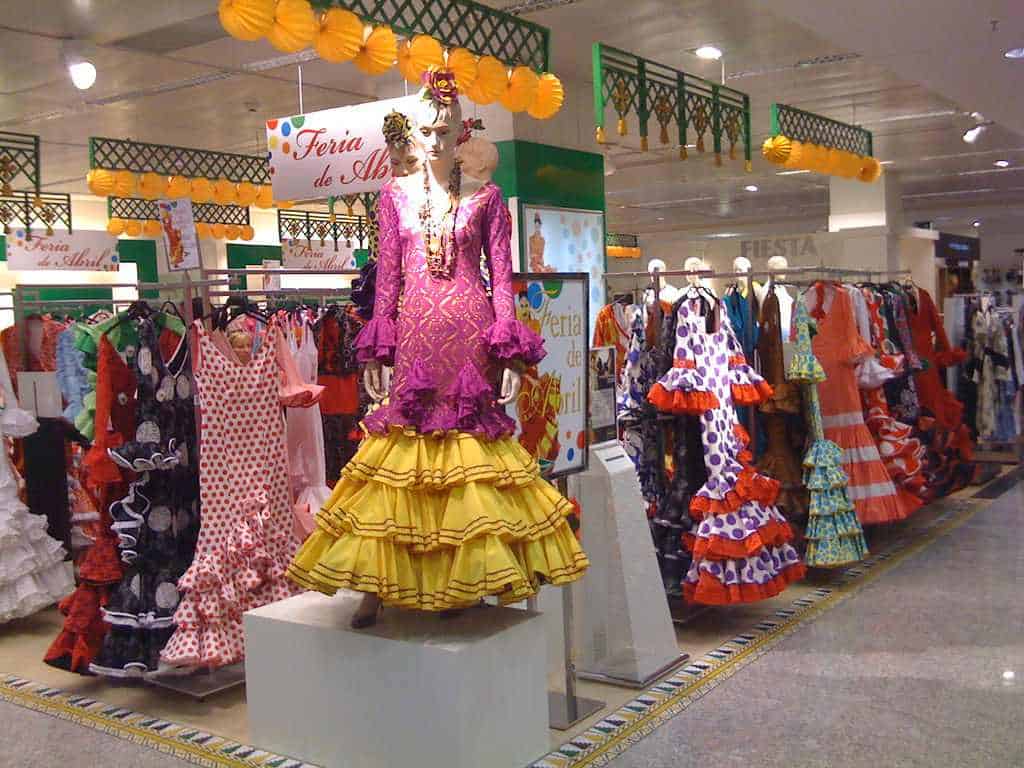 souvenir-shopping-flamenco-dress