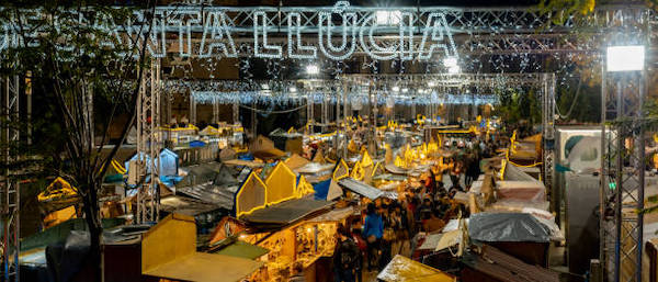 The most important Christmas market in Barcelona takes place in front of Cathedral of the city, and it attracts thousands of tourists every year. A lot of stands display antiques, bric-a-brac, clothes, toys, Christmas decorations, sweets and winter delicacies.