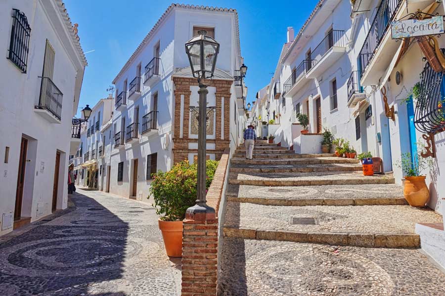 Frigliana town stairs